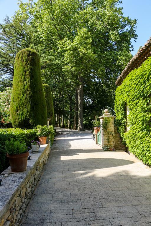 Domaine Du Moulin Saint-Laurent-des-Arbres Exterior photo