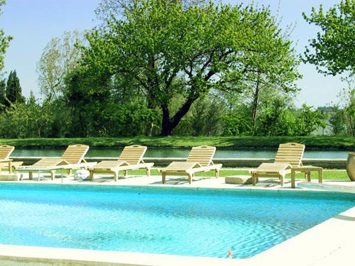 Domaine Du Moulin Saint-Laurent-des-Arbres Exterior photo